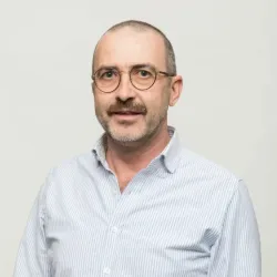 Photo of practitioner