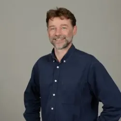 Photo of practitioner