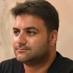 Photo of practitioner