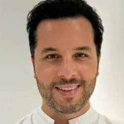 Photo of practitioner