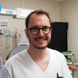 Photo of practitioner