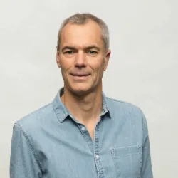Photo of practitioner