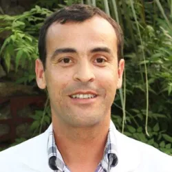 Photo of practitioner