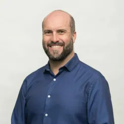 Photo of practitioner