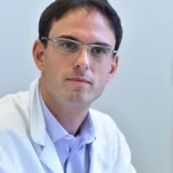 Photo of practitioner