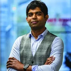 Photo of practitioner