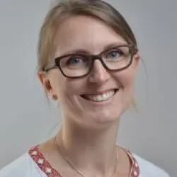 Photo of practitioner