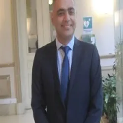 Photo of practitioner