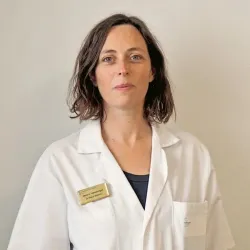 Photo of practitioner