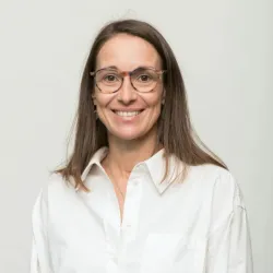 Photo of practitioner