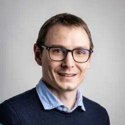 Photo of practitioner