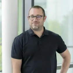 Photo of practitioner