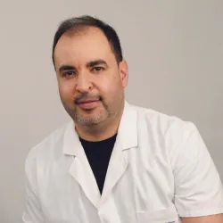 Photo of practitioner