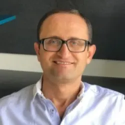 Photo of practitioner