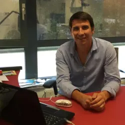 Photo of practitioner