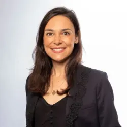 Photo of practitioner