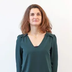 Photo of practitioner