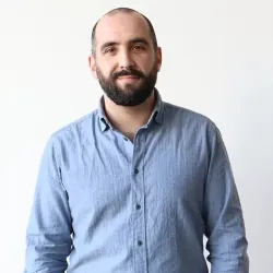 Photo of practitioner