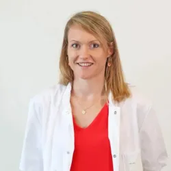 Photo of practitioner
