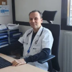 Photo of practitioner