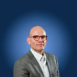 Photo of practitioner