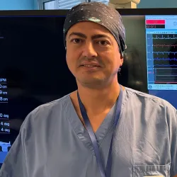 Photo of practitioner