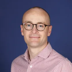 Photo of practitioner