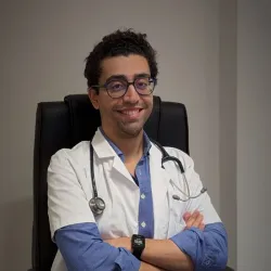 Photo of practitioner