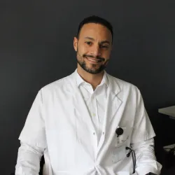 Photo of practitioner