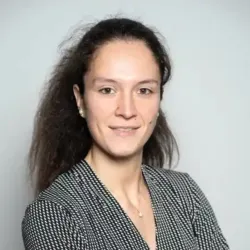 Photo of practitioner