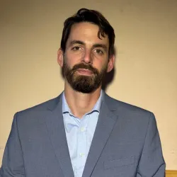 Photo of practitioner