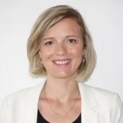 Photo of practitioner