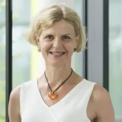 Photo of practitioner