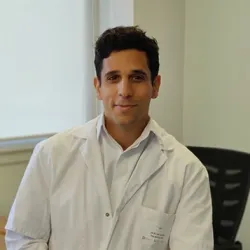 Photo of practitioner