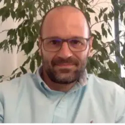 Photo of practitioner