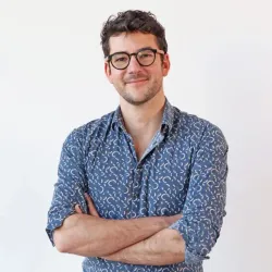 Photo of practitioner