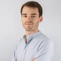 Photo of practitioner