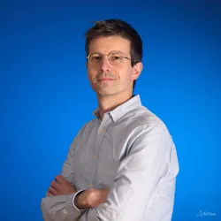 Photo of practitioner