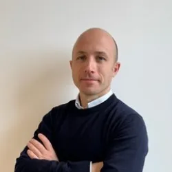Photo of practitioner