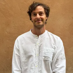 Photo of practitioner