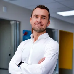 Photo of practitioner