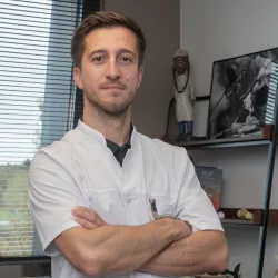 Photo of practitioner