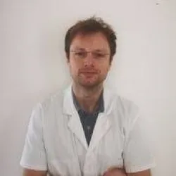 Photo of practitioner