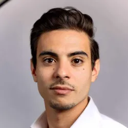 Photo of practitioner