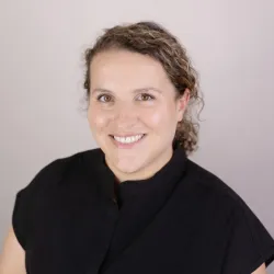 Photo of practitioner