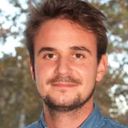 Photo of practitioner