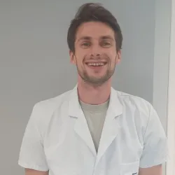 Photo of practitioner