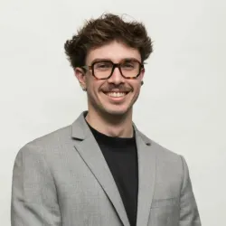 Photo of practitioner