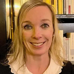 Photo of practitioner