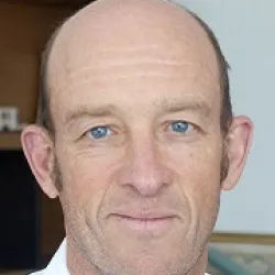 Photo of practitioner